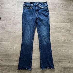 American Eagle Outfitters High Rise Skinny Kick Jeans in size 6 regular